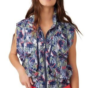 Free People Movement Off the Grid Hooded Vest Activewear Women Size SMALL Active